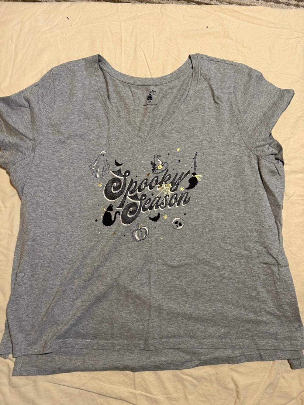 Women’s 3x Halloween Graphic Tee Bundle - Picture 4 of 7